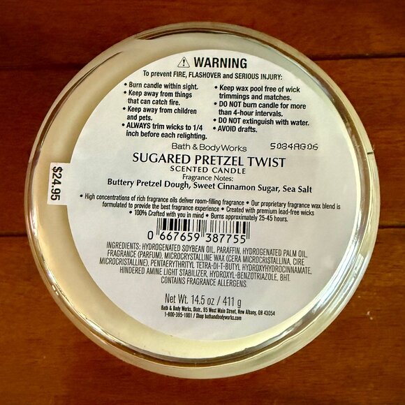 NEW SUGARED PRETZEL TWIST 3-Wick 14.5 oz Candle Bath & Body Works - Picture 3 of 4